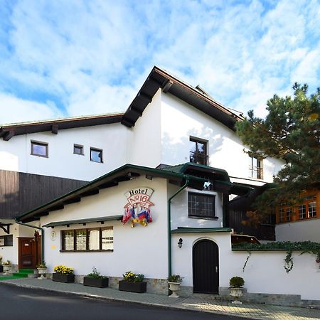 Panoramic Castle Suite With Free Private Parking Братислава Экстерьер фото